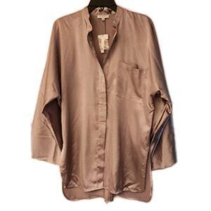 EQUIPMENT Femme Oversized Stand Collar Blouse In Silver Satin Size SM